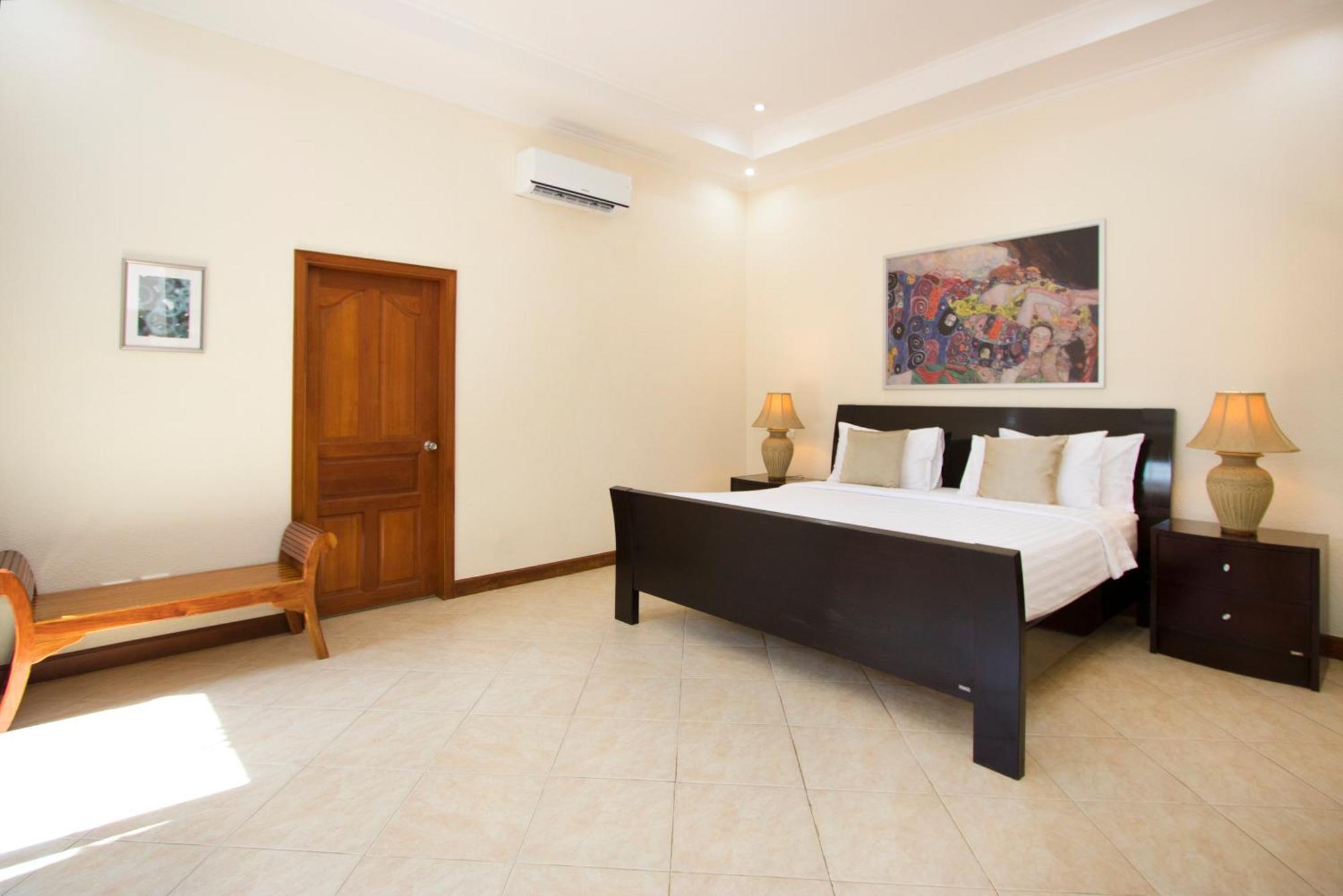 Tortuga Villas Pattaya Phòng bức ảnh