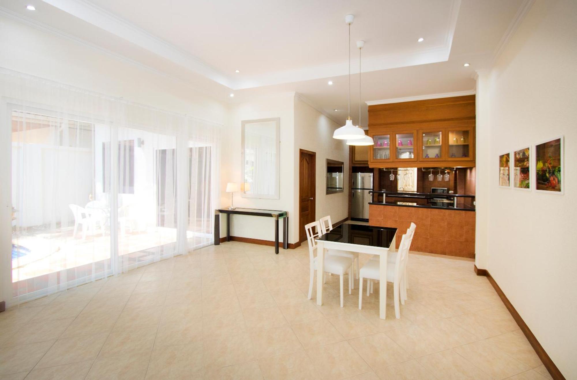Tortuga Villas Pattaya Phòng bức ảnh