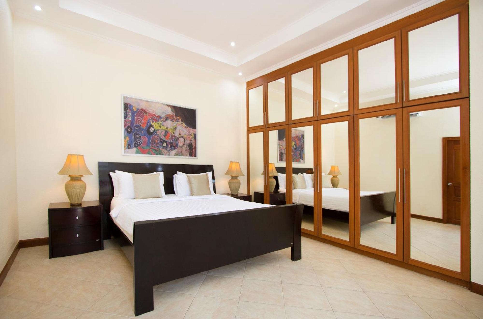 Tortuga Villas Pattaya Phòng bức ảnh