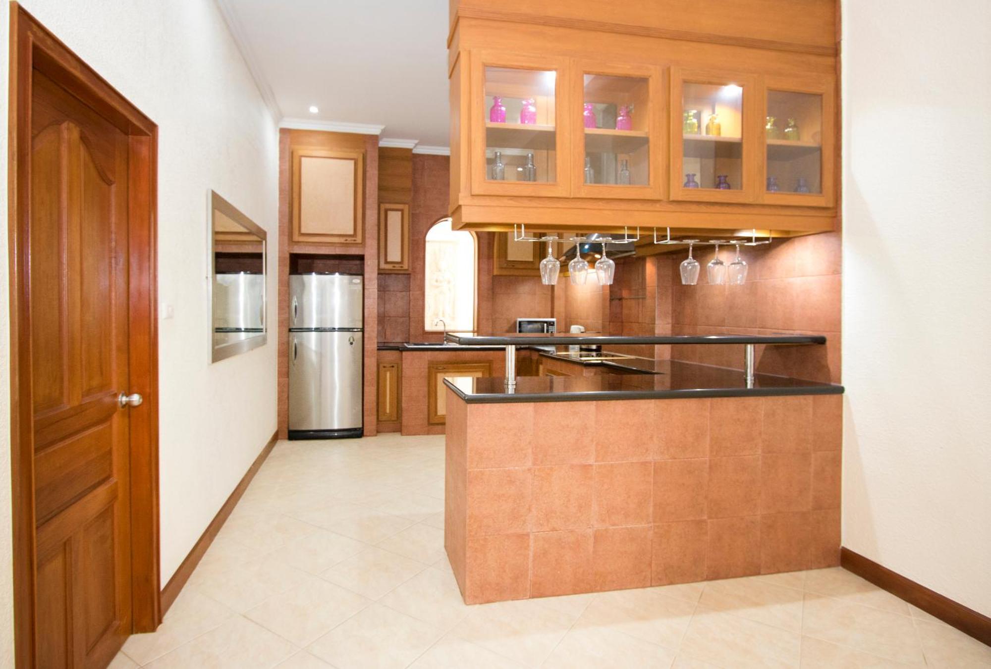 Tortuga Villas Pattaya Phòng bức ảnh
