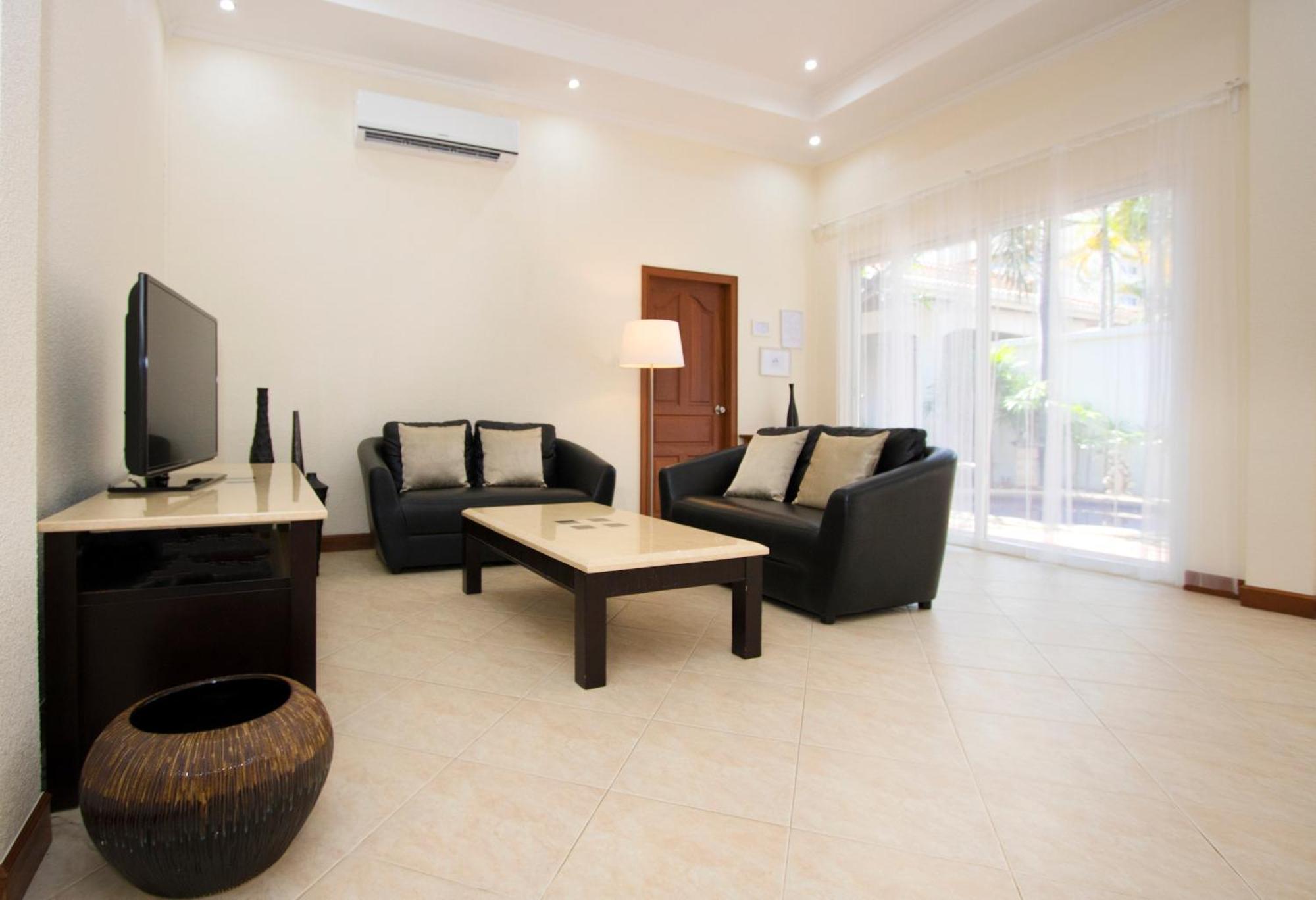 Tortuga Villas Pattaya Phòng bức ảnh