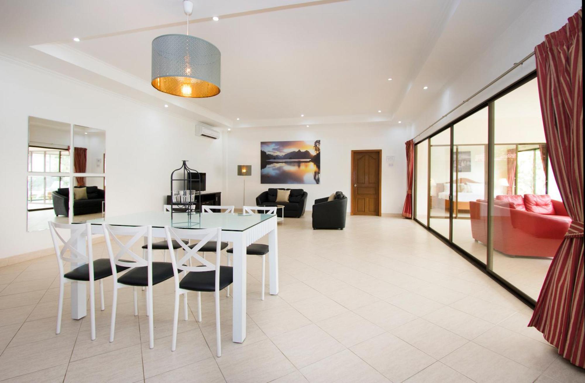 Tortuga Villas Pattaya Phòng bức ảnh