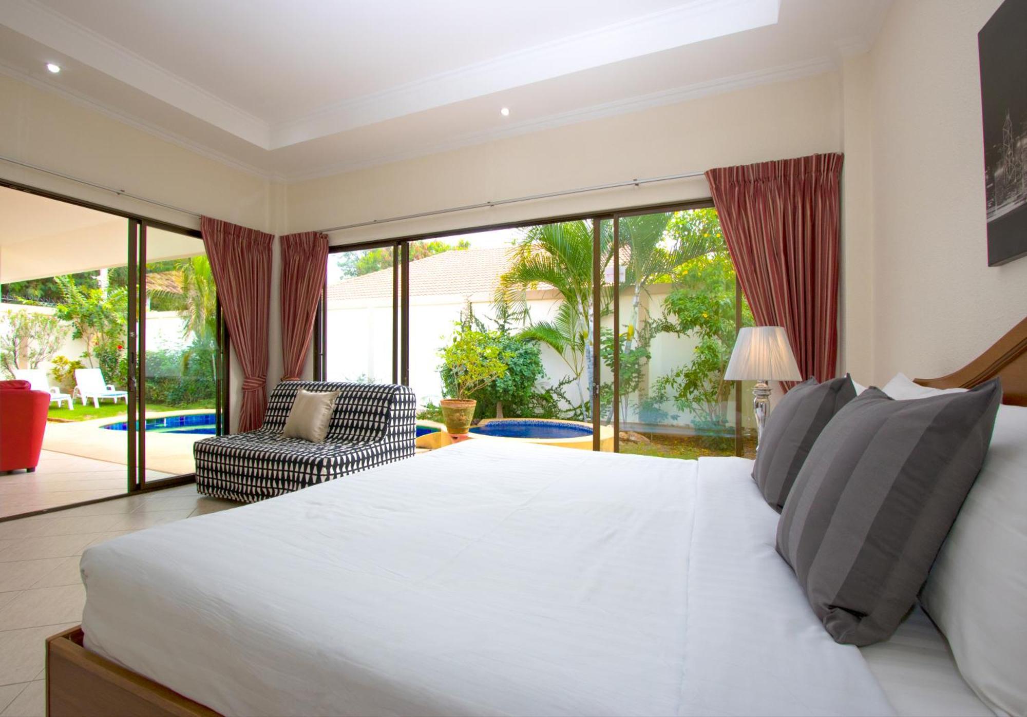 Tortuga Villas Pattaya Phòng bức ảnh