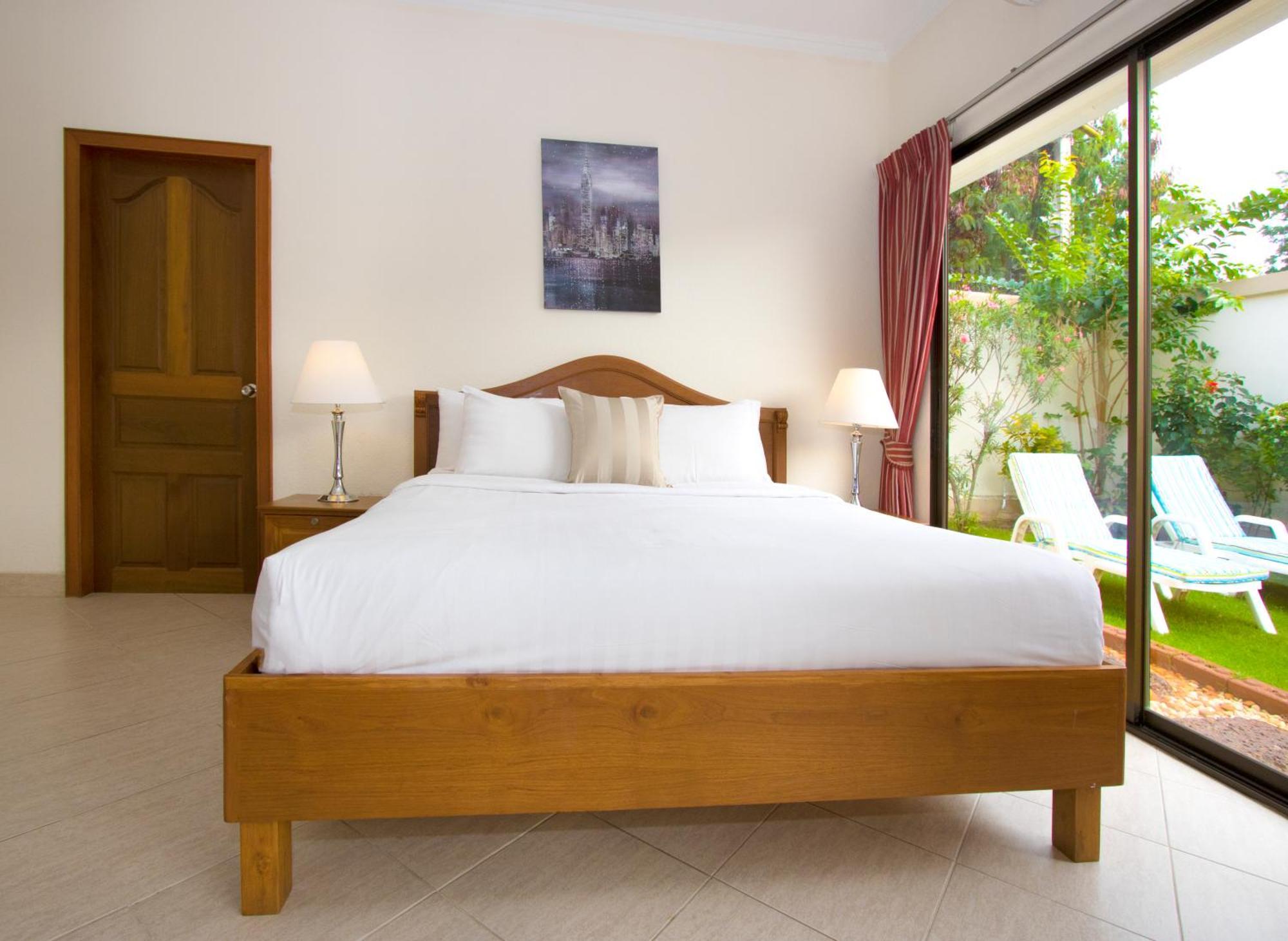 Tortuga Villas Pattaya Phòng bức ảnh