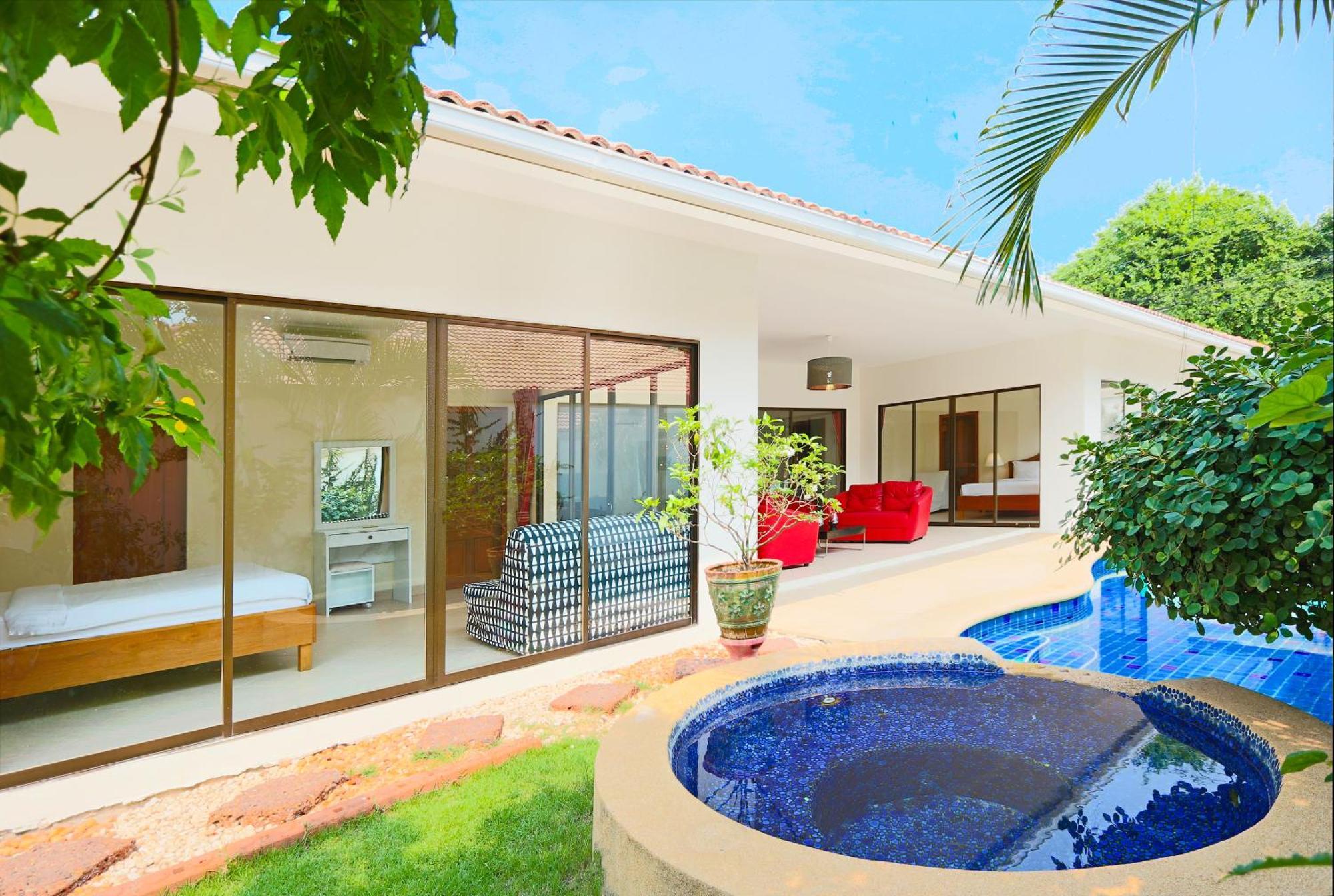 Tortuga Villas Pattaya Phòng bức ảnh